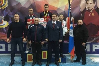Три медали разного достоинства привезли силачи ДНР из Ростова