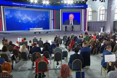 Путин назвал нынешнюю политику финансовых властей «золотой серединой»