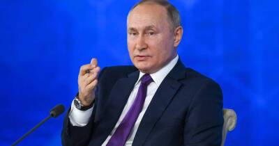 Путин призвал бороться с правонарушениями, а не антипрививочниками