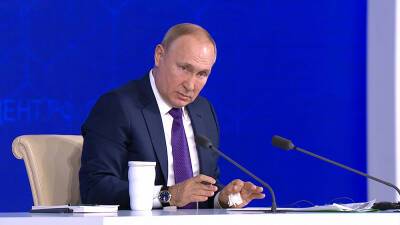 Путин лаконично объяснил причину появления новых штаммов COVID-19
