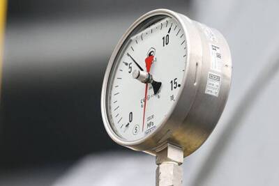 Цена фьючерсов на газ в Европе снижается на 15,5% и опускается ниже $1700 за тысячу кубометров