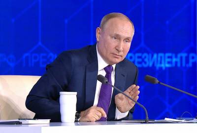 Путин пообещал решить проблемы поселков для многодетных семей