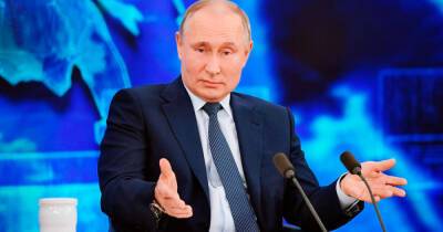 Путин заявил, что Зеленский "лег под нациков"