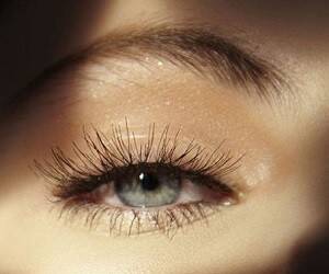 Как блефаропластика и липофилинг помогают вернуть красоту и молодость глаз