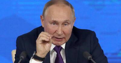 Путин пообещал разобраться в проблеме ипотеки на аварийное жилье