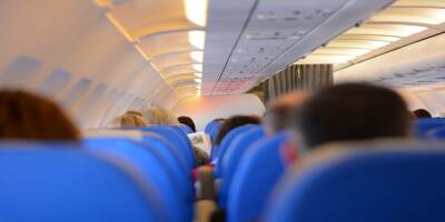 Штамм «омикрон» в несколько раз увеличивает риск заражения в салоне самолета