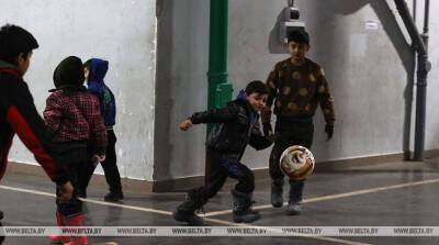 Беженец из ТЛЦ: мечтаю отдать сына в футбольную академию, в родной стране спорт не в почете