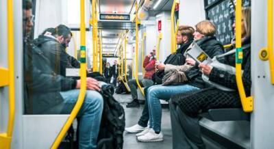 В Берлине пассажирам метро продают съедобные билеты с коноплей