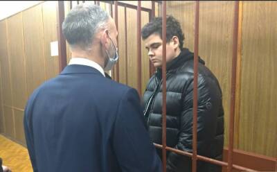 Суд арестовал подозреваемых в избиении олимпийского чемпиона в центре Москвы