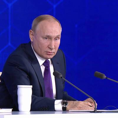 Путин ответил на вопрос о работе СМИ-иноагентов в России