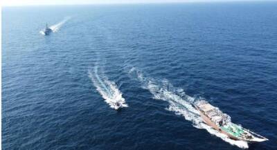 Корабли 5-го флота США перехватили судно с контрабандным оружием из Ирана (ФОТО)