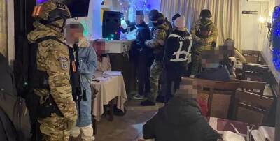 В Киеве разоблачили мошенников, которые обманывали мужчин с помощью фейковых свиданий