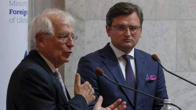 Боррель и Кулеба обсудили предложения РФ по безопасности в Европе