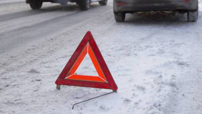 Десятки машин столкнулись из-за ледяного дождя в Висконсине