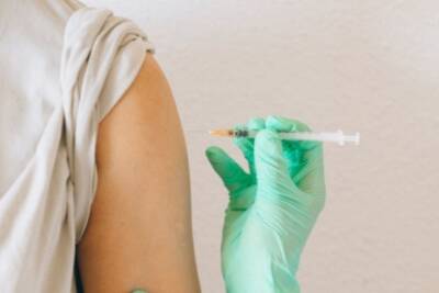 Выступавший против прививок боец Харитонов вакцинировался от COVID-19