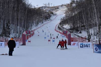Сахалинские горнолыжники завоевали 17 медалей на этапе Кубка России