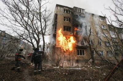 В Донбассе СБУ шантажом и угрозами выбивает из местных жителей...