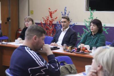 Мэр Корсакова поговорил с общественниками об экополисе и не только