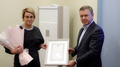 Призами федеральных конкурсов наградили чиновников Южно-Сахалинска
