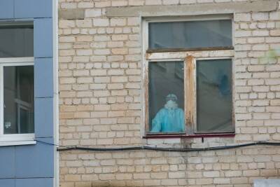 В реанимации коронавирусной больницы Астрахани произошел пожар. Погибли два пациента