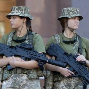 Воинский учет для женщин: список профессий сократят