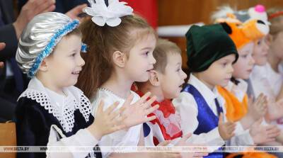 Сергеенко поздравил воспитанников школы-интерната в Ждановичах с наступающими праздниками