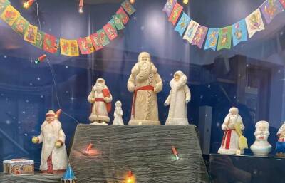 Советские новогодние игрушки, Дедов Морозов и Снегурочек можно увидеть на выставке в Твери