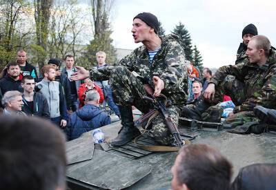 МИД: НАТО поддерживает Киев в "крестовом походе" против своего народа