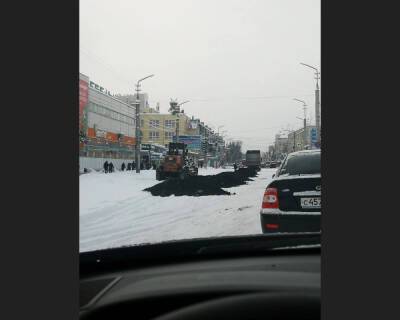Курганские дорожники уложили асфальт на снег - news.vse42.ru - Курган - Курган