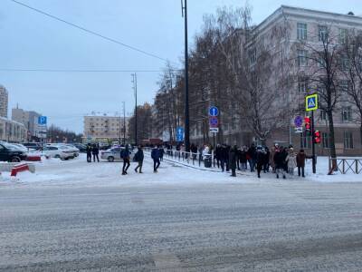 В Перми из-за сообщения о минировании эвакуировали корпус университета