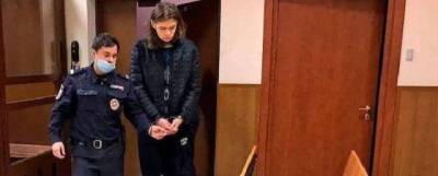 Мосгорсуд приговорил 19-летнего студента РГГУ к четырем годам колонии за осквернение портрета ветерана ВОВ