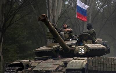 У границ Украины замечены дополнительные российские танки и ПВО - Bloomberg