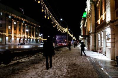 В Новосибирске не снимут гирлянды на площади Ленина после Нового года