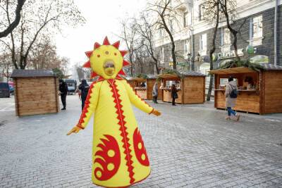 Новогоднюю ярмарку в Пскове продлили до 15 января