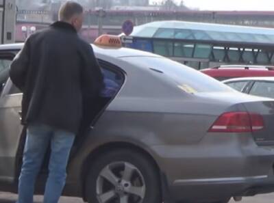 Одесский таксист высадил клиентку посреди поездки: "испугался вести..." - politeka.net - Украина - Одесса - Одесса