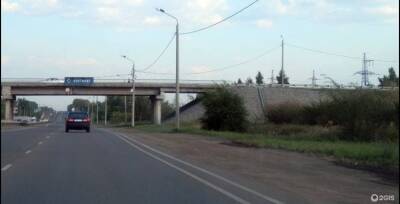 «Тьма непроглядная». В Челябинске не могут найти ответственных за неосвещенный мост
