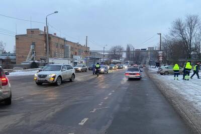 В Ростове водитель кроссовера сбил 42-летнего мужчину