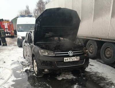 Газовый баллон взорвался в автомобиле Volkswagen у АЗС на Бору