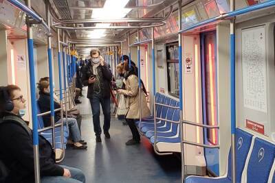 В вагоне московского метро жестоко избили молодого мужчину