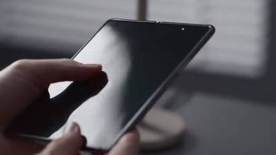 Samsung планирует перевести мобильные устройства на Fuchsia OS