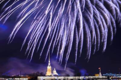 В Петербурге отказались от праздничного салюта в новогоднюю ночь