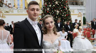 Новогодний бал во Дворце Независимости собрал лучшую молодежь страны