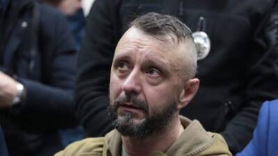Павел Шеремет - Суд продовжив нічний домашній арешт Антоненку та Кузьменко - hubs.ua - Украина