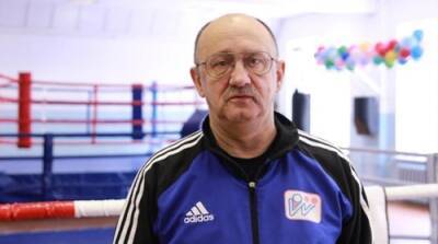 Заслуженный тренер РФ по боксу Владимир Рощенко получил помощь от Умара Кремлева