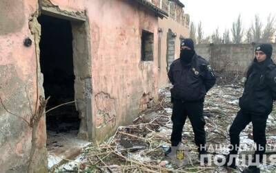 Ребенок в пакете: в Одессе нашли тело младенца в заброшенном здании
