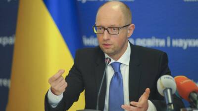 Яценюк призвал украинские власти к открытому разговору вместо ареста Порошенко