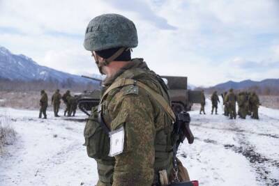 Более 10 тысяч военнослужащих вернутся с учений на юге России