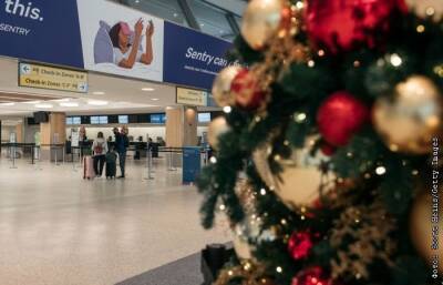 Свыше 4 тысяч рейсов отменено в мире на рождественские выходные из-за COVID-19
