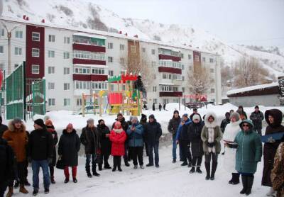 90 сахалинских семей получили ключи от новых квартир