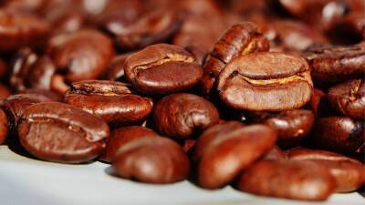 Гематолог Евсеев посоветовал не злоупотреблять кофе во избежание тромбоза